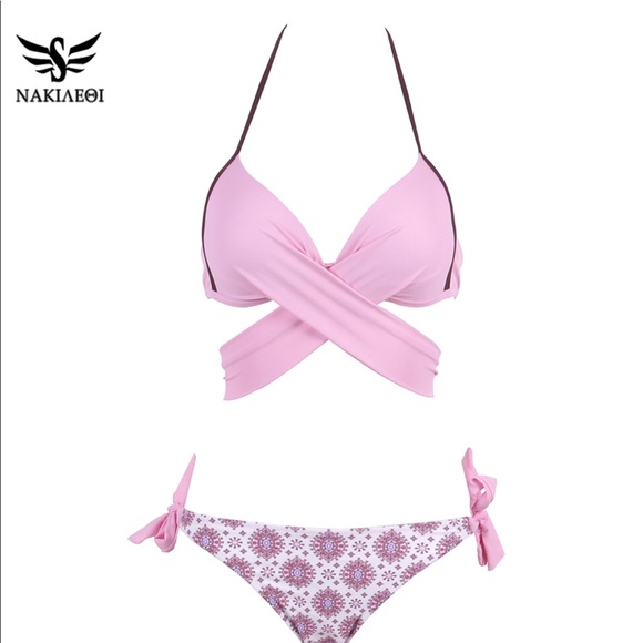 Two-Piece Sexy Cute Swimsuit with Push Up - Picture 2 of 5